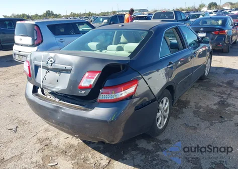 2011 Toyota Camry Le z USA, uszkodzony, nr VIN 4T1BF3EK3BU647258